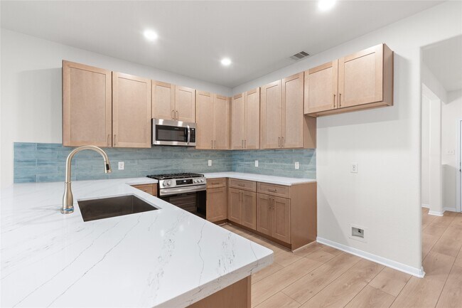 Building Photo - 714 Northridge Terrace Ln