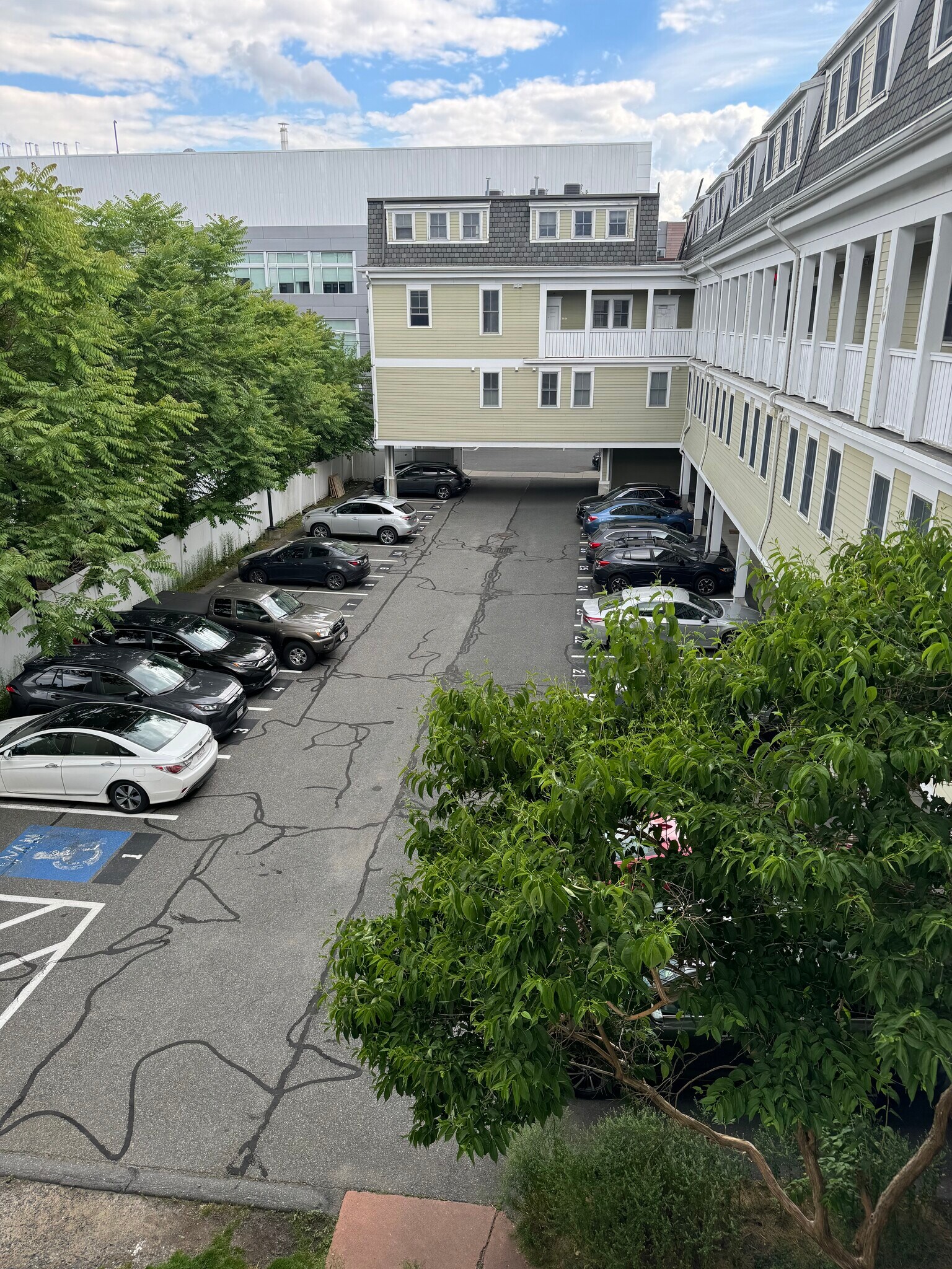 Building Photo - 108 2nd St