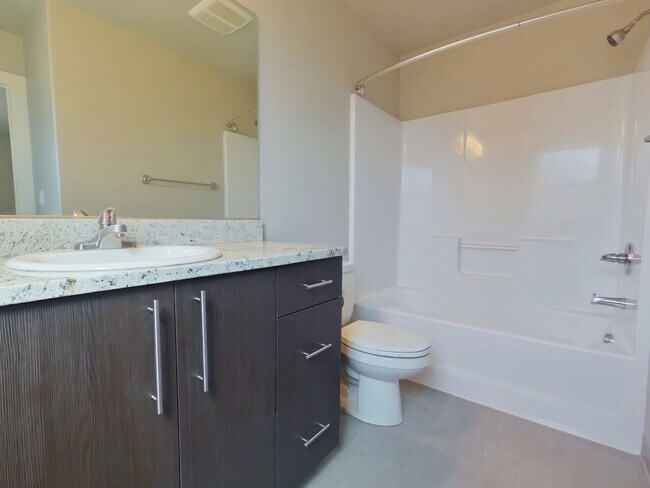 Building Photo - 325 NW 21st St