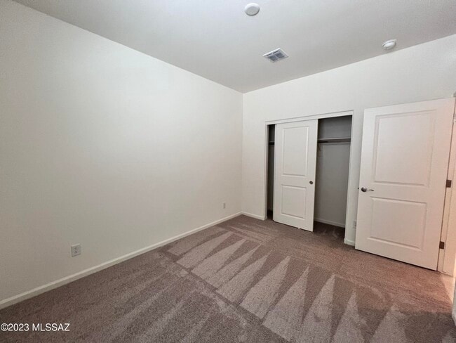 Building Photo - 12522 E Patch Dr