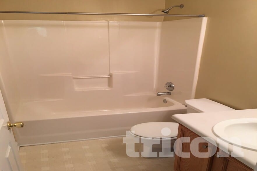 Building Photo - 553 Arbor Ridge Dr