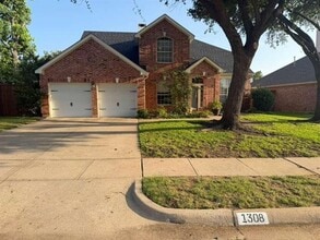Building Photo - 1308 Rosewood Trail