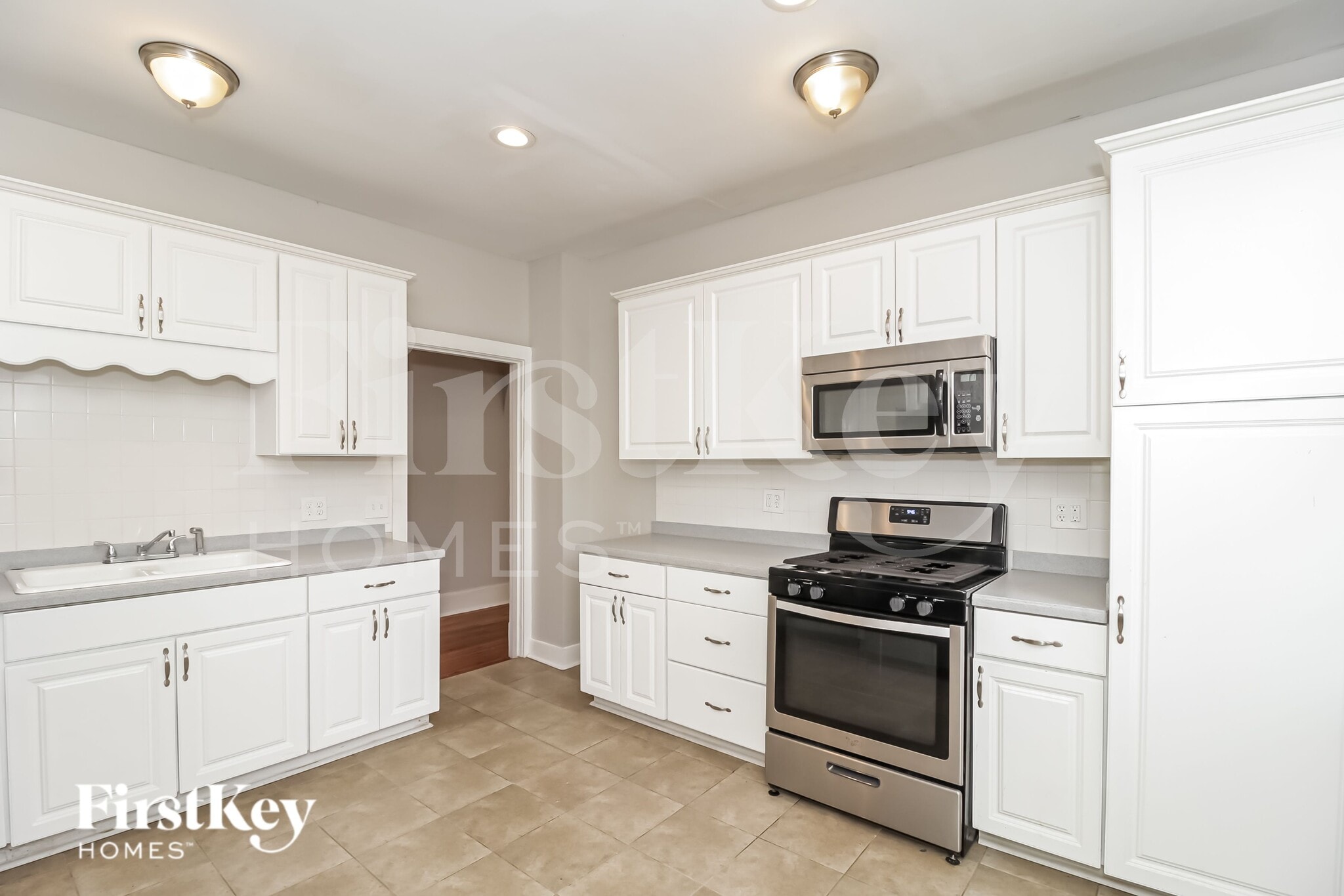 Building Photo - 3312 Bloomfield Ave SW