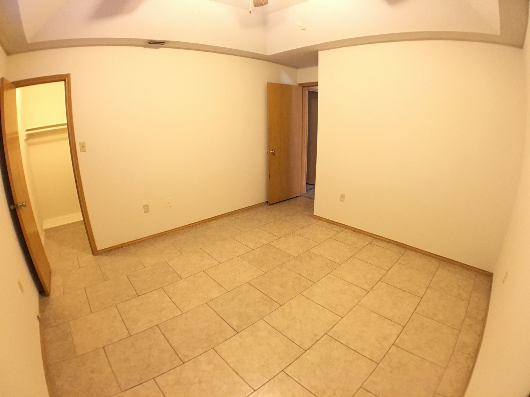 Building Photo - 3809 N 1st Ln W