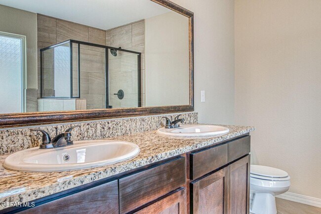 Building Photo - 3133 Red Orchard Dr