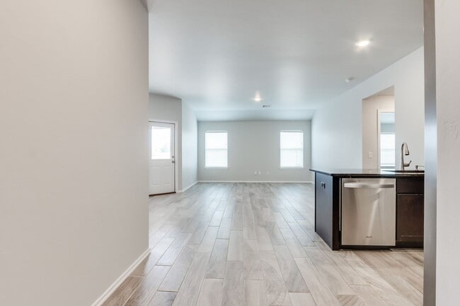 Building Photo - 3 Bed in Piedmont