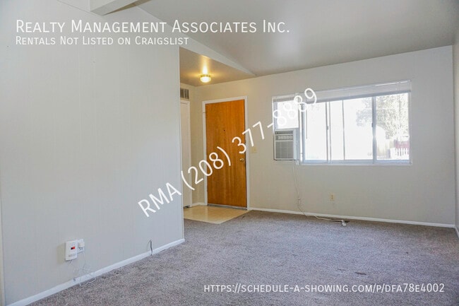 Building Photo - 1903 N 32nd St