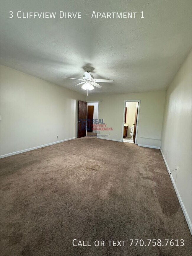 Building Photo - 3 Cliffview Dr SE
