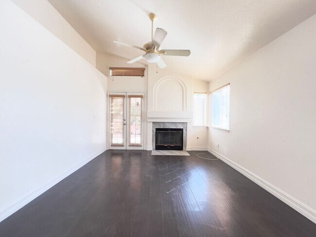 Building Photo - 54 Sea Holly Way