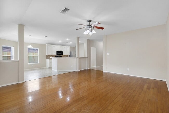 Building Photo - 26507 Abbey Springs Ln