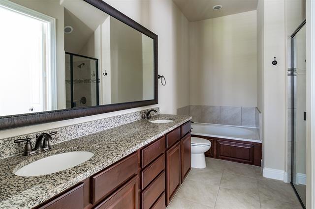 Building Photo - 573 Enfield Dr