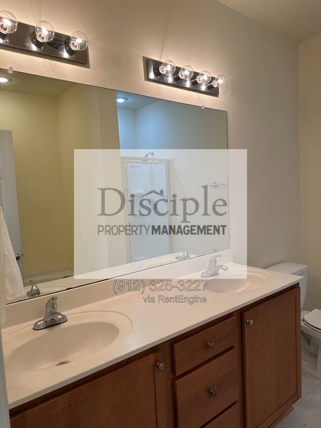 Building Photo - 169 Regency Cir