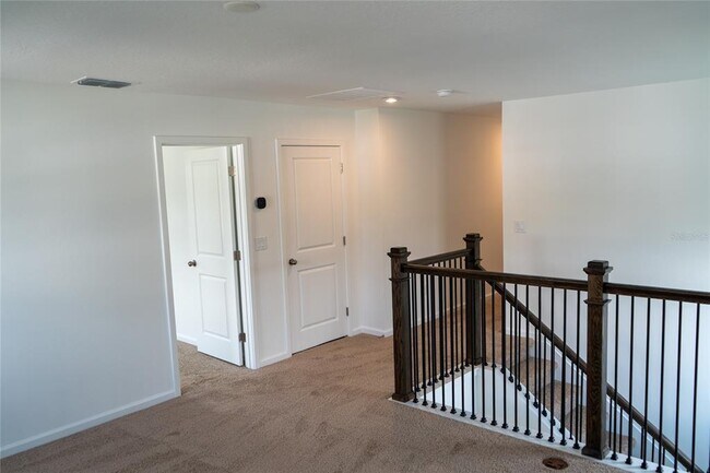 Building Photo - 13094 Pergola Ave