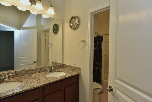 Building Photo - 5118 Kingship Ct
