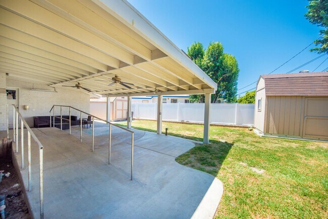 Building Photo - Beautiful 4 Bedroom Home in Garden Grove