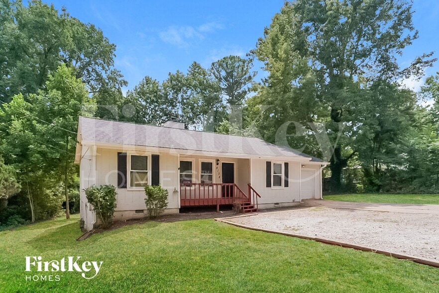 Building Photo - 4138 Chapel Hill Rd