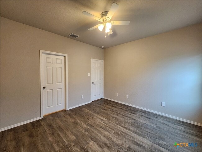 Building Photo - 621 Jennifer Cv
