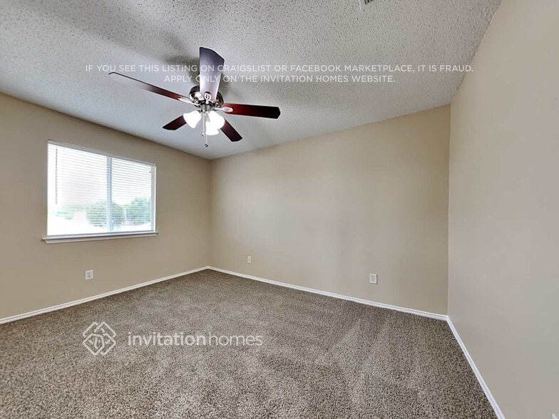Building Photo - 252 Hilltop Dr
