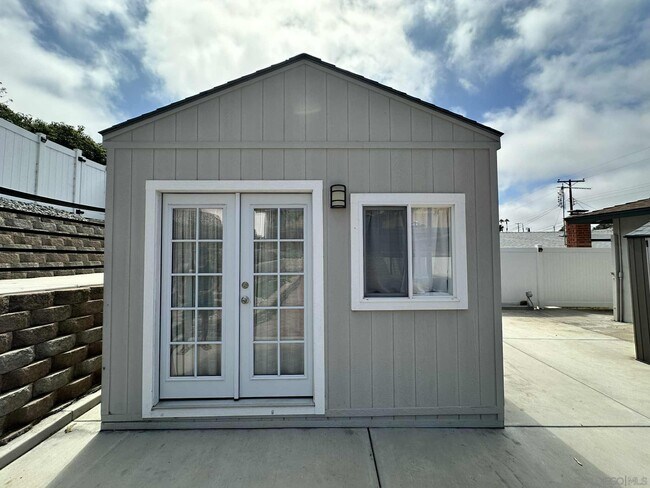 Building Photo - 819 Halecrest Dr