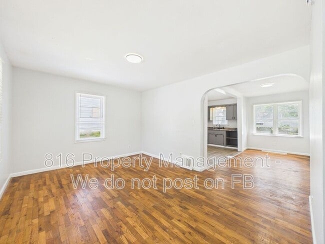 Building Photo - 10323 East 20th St S