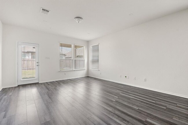 Building Photo - 1716 Tin Can Trl