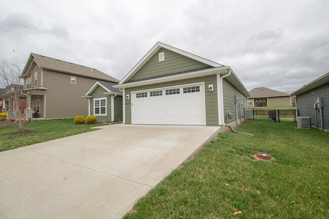 Building Photo - 7410 Oakley Dr