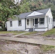 Building Photo - 7312 N Shore Dr