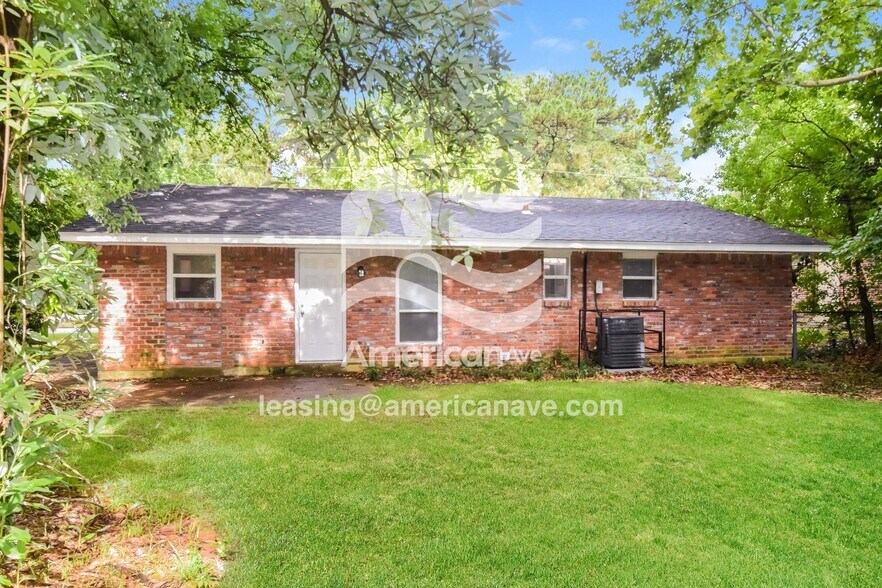 Building Photo - 629 Durward Dr
