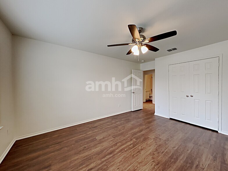 Building Photo - 16617 J Cheshier Ct