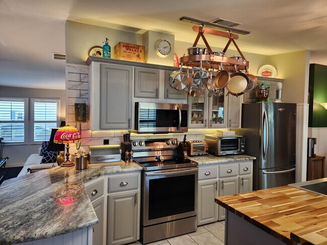 Building Photo - 7717 White Egret Ln