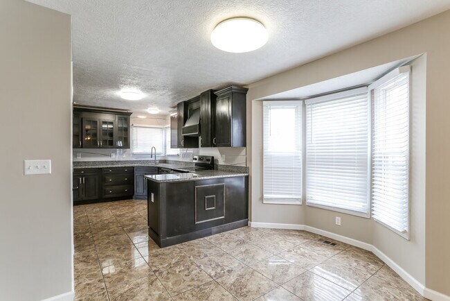 Building Photo - 2291 Chadsterz Dr