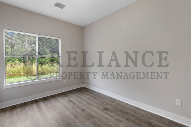 Building Photo - 914 W Onewood Pl