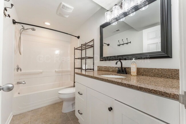 Building Photo - 72 Clover Dr