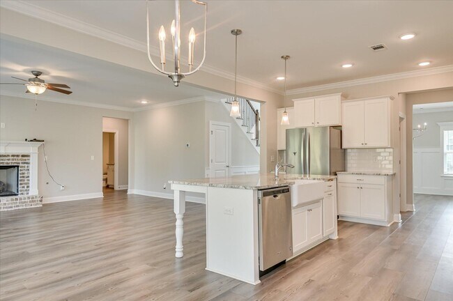 Building Photo - 1015 Sluice Gate Dr