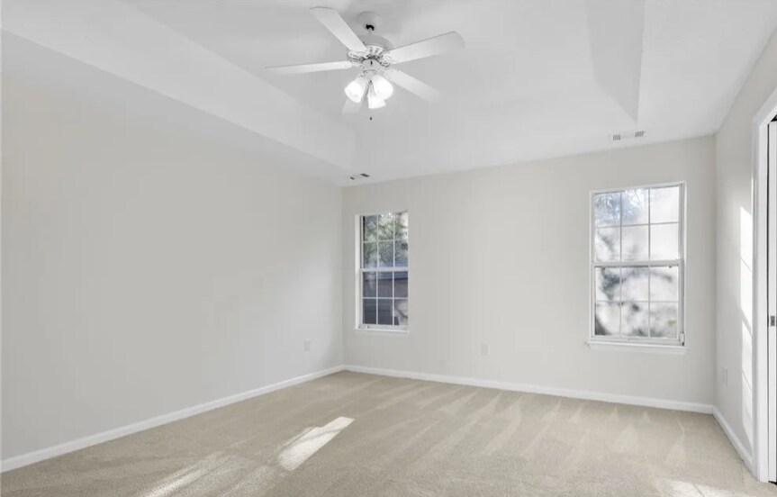 Master bedroom - 198 Harbour Ln