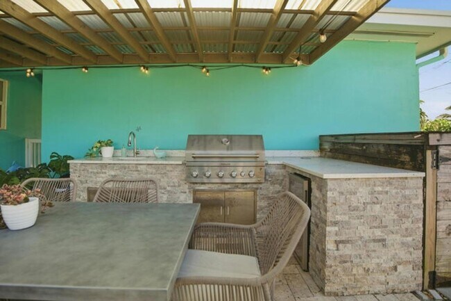 Building Photo - 525 N L St