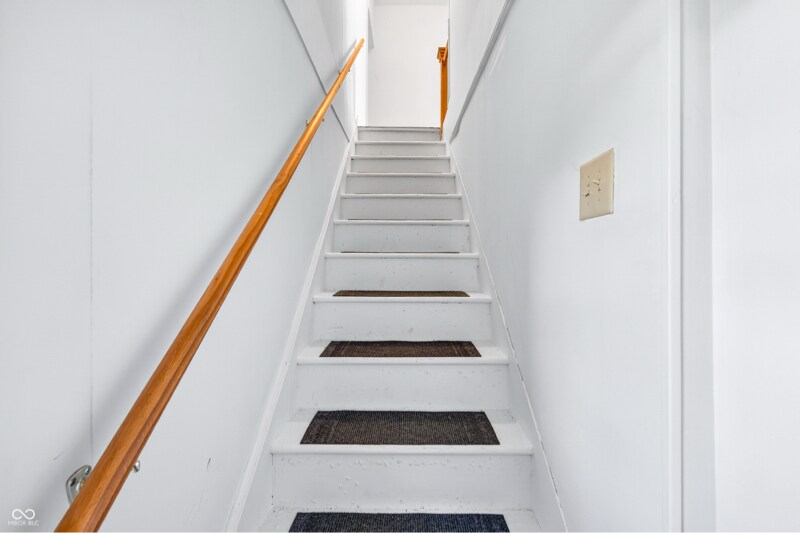 Building Photo - 930 7th St