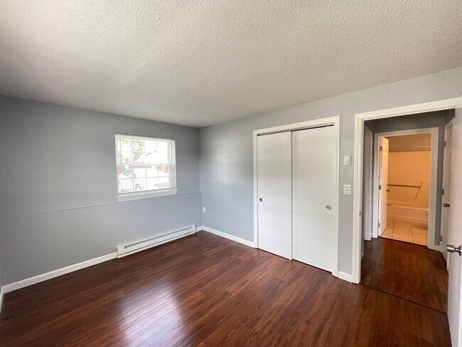 Building Photo - 179 Loudon Rd