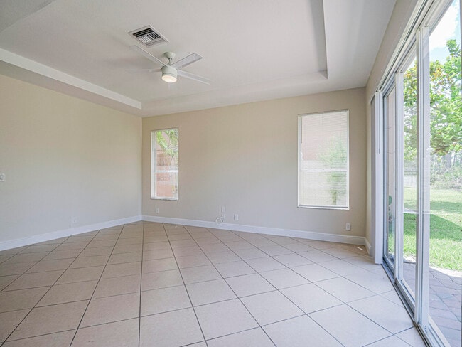 Building Photo - 5605 Spanish River Rd