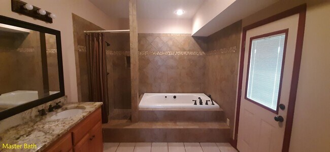 Building Photo - 30 Caudill Rd