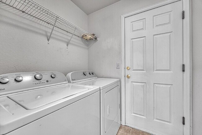 Building Photo - $2,795.00, 4-bed, 3-bath, 2175 sq ft ranch...