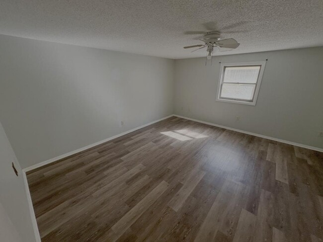 Building Photo - 475375 Twin Falls Rd