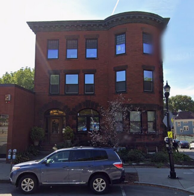 Building Photo - 3 bed/1.5 bath with One parking spot included.