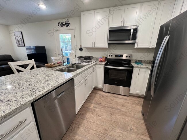 Building Photo - 2131 Bobwhite Ct