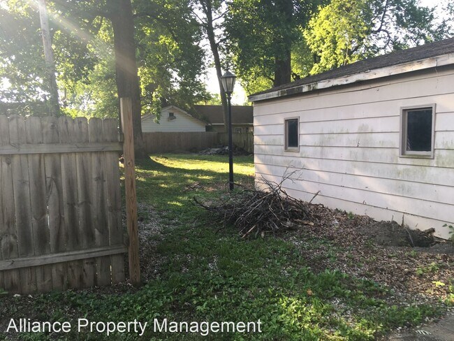 Building Photo - 3 br, 1 bath House - 1335 W Wildwood Ave