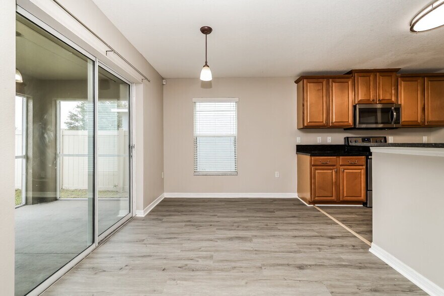 Building Photo - 7614 Maroon Peak Dr