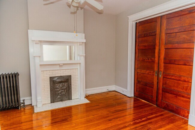 Building Photo - 2205 Floyd Ave