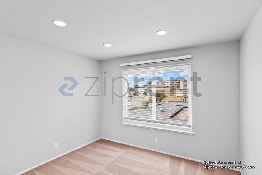 Building Photo - 468 90th St