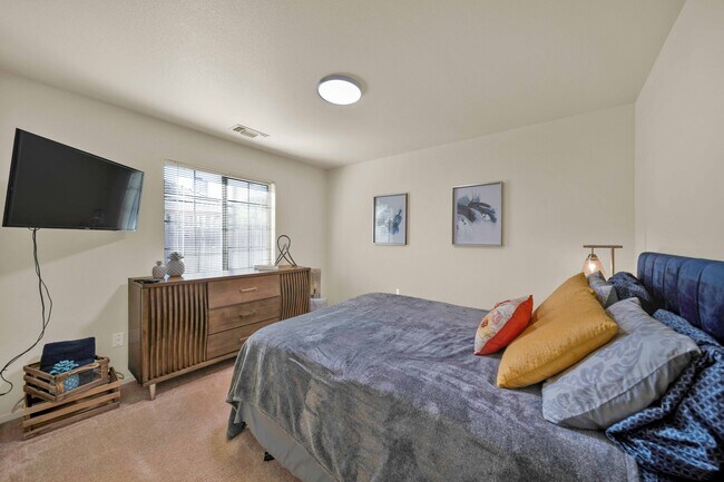 Building Photo - 3622 Canterbury Dr