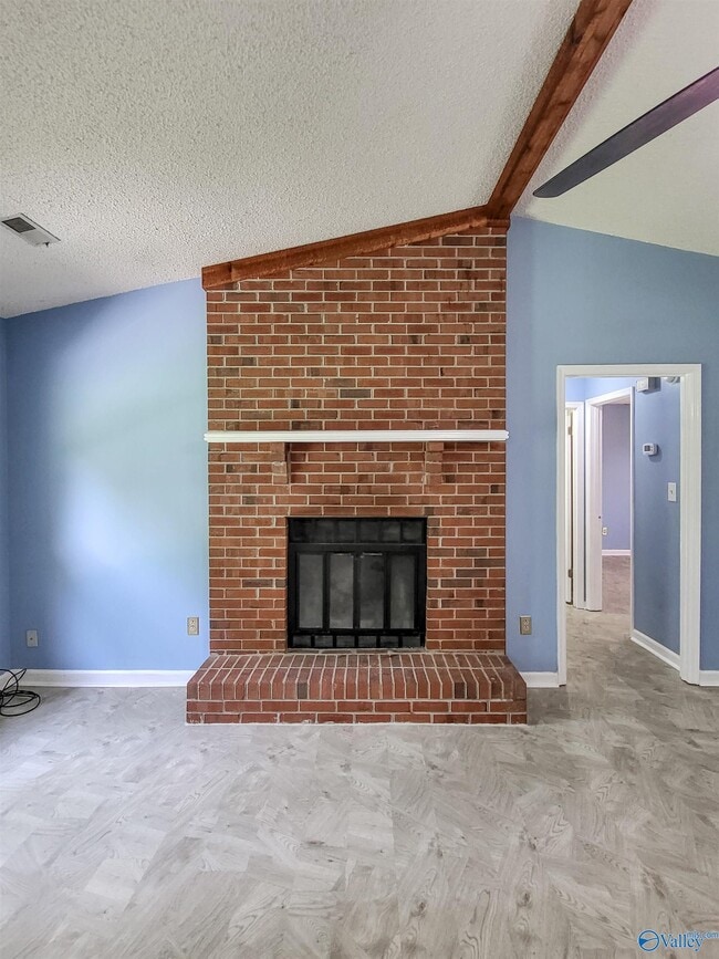 Building Photo - 308 Red Oak Rd